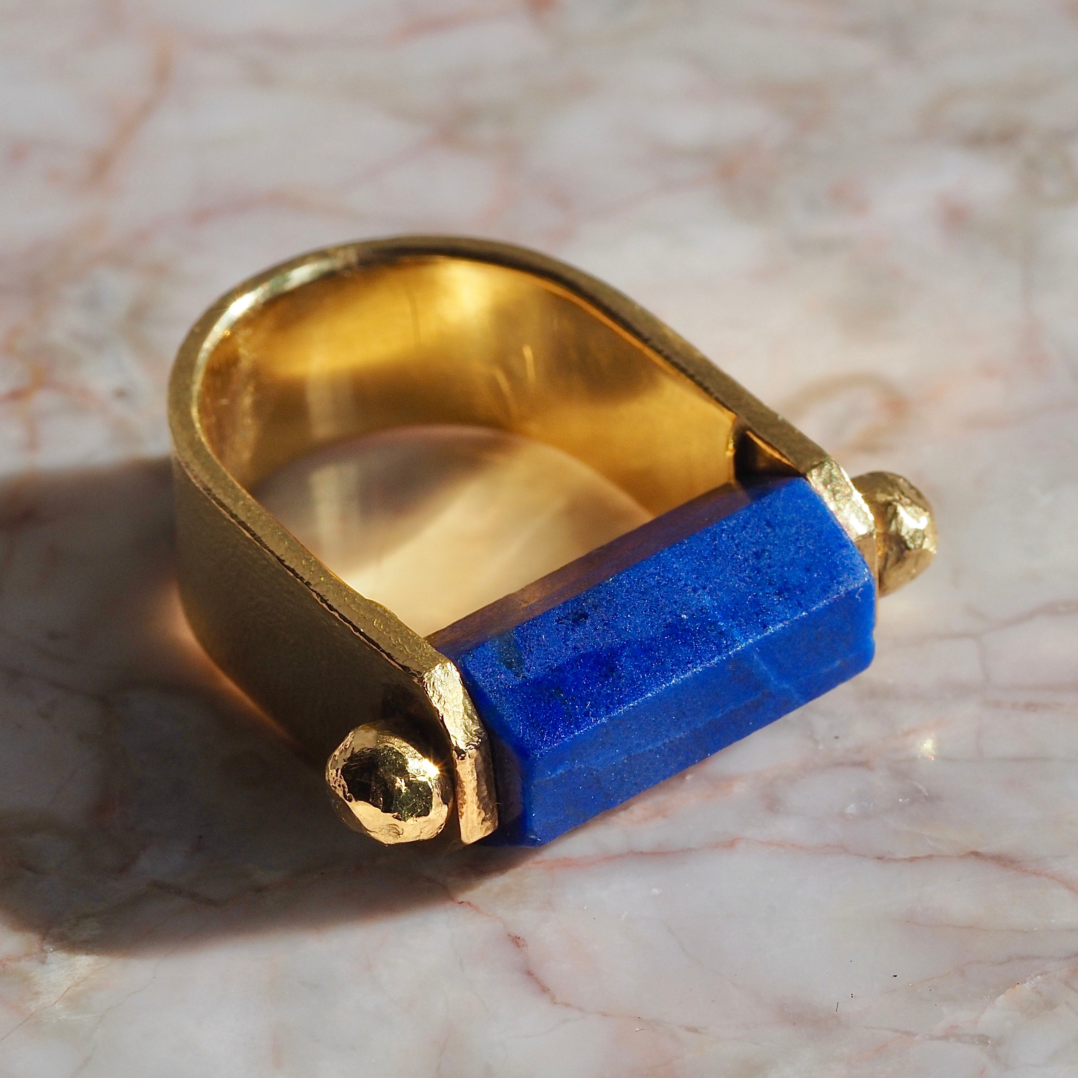 Vintage Portuguese Barrel Lapis 19k Gold Ring