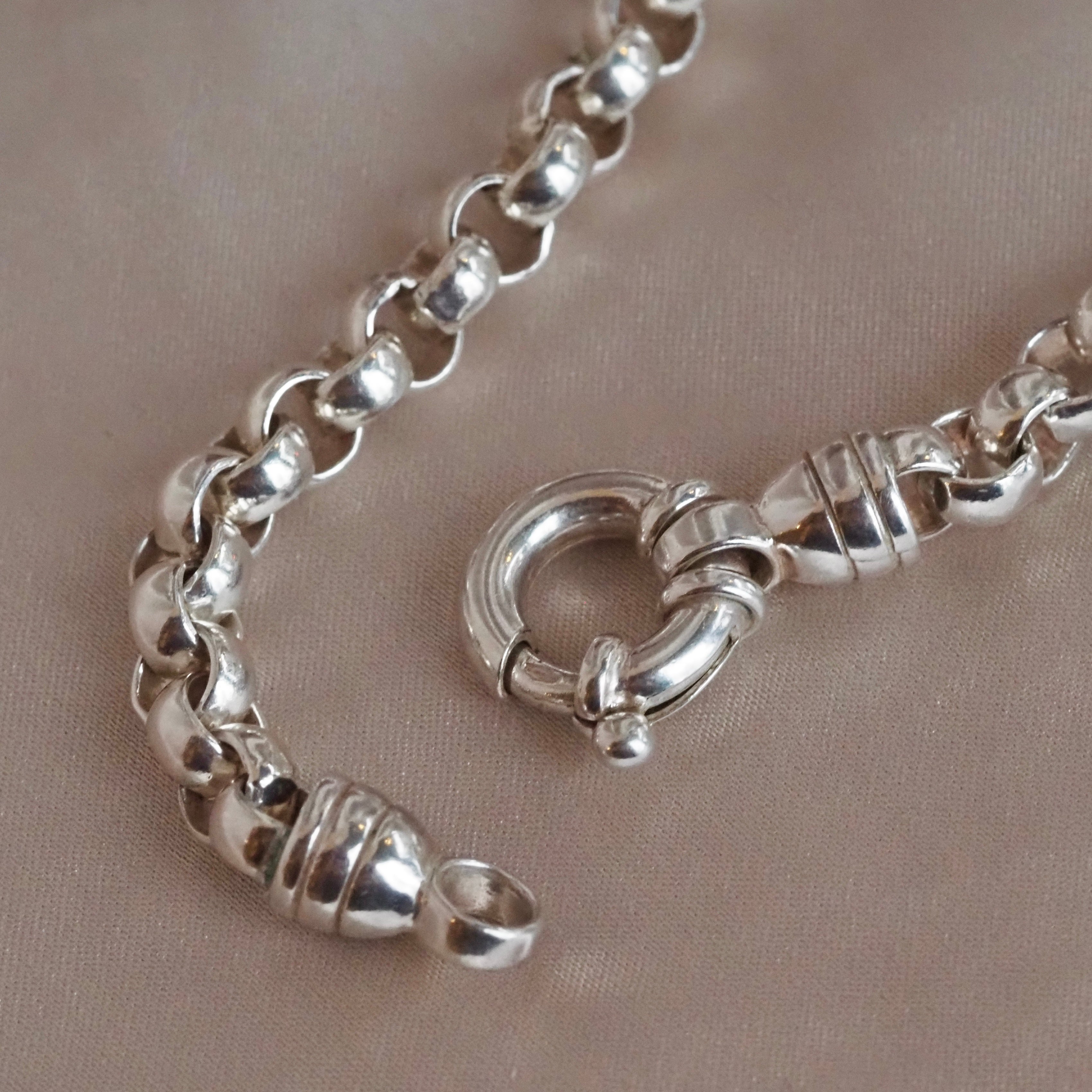 Vintage Sterling Silver Rolo Chain Bolt Clasp Necklace