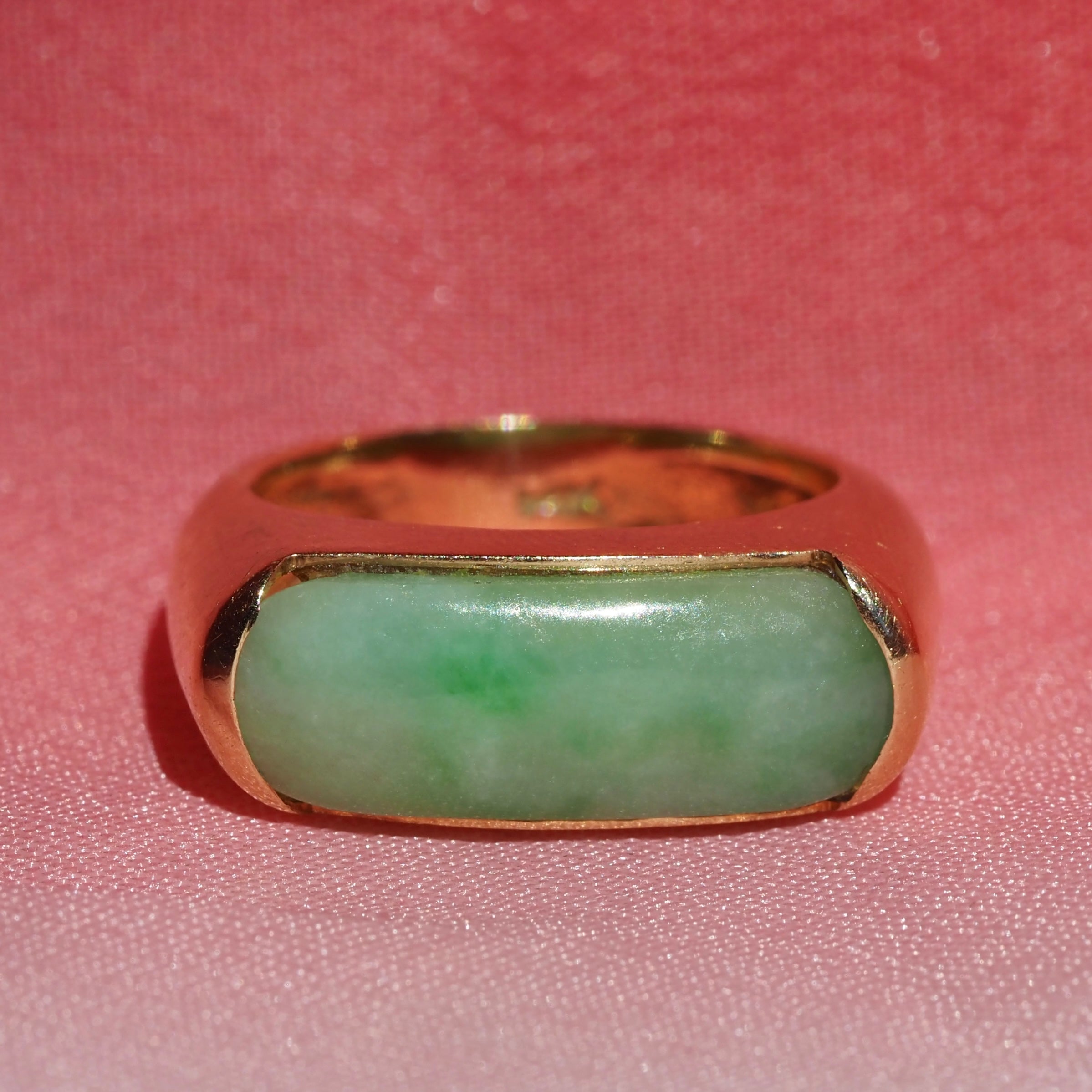 Vintage 14k Gold Jade Saddle Ring