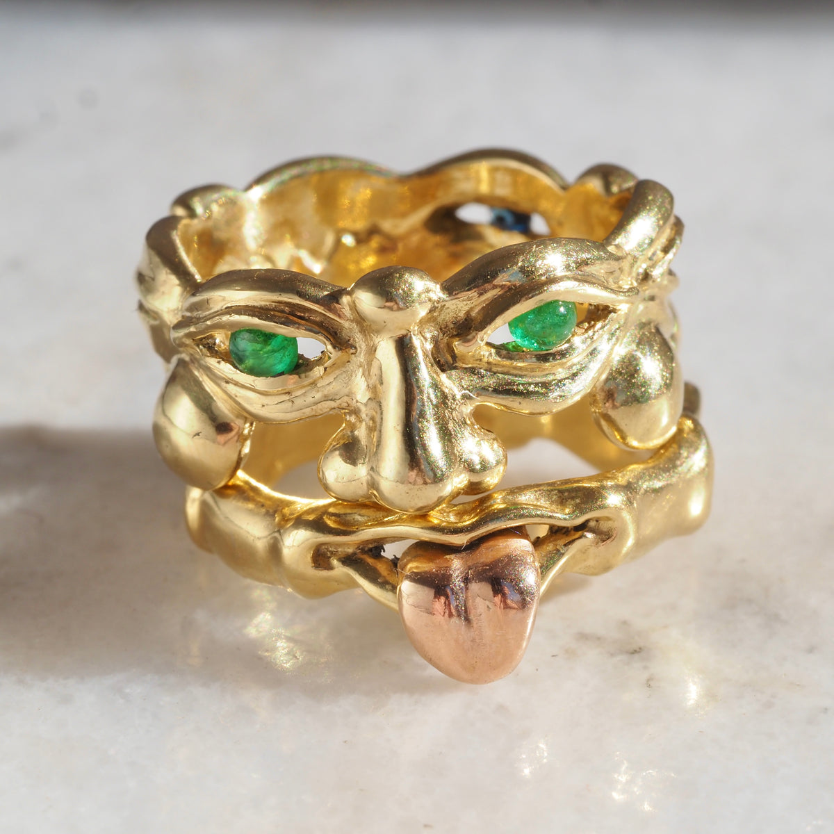 Nine Faces 18k Gold Emerald Mother Of Pearl Sapphire Ring