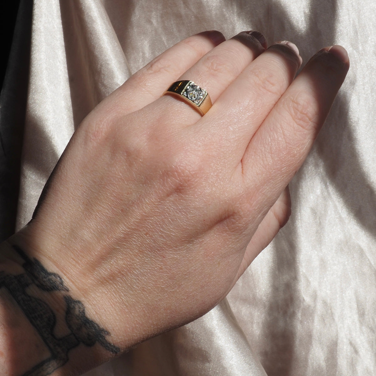 Vintage Floral Domed Diamond 10k Gold Ring