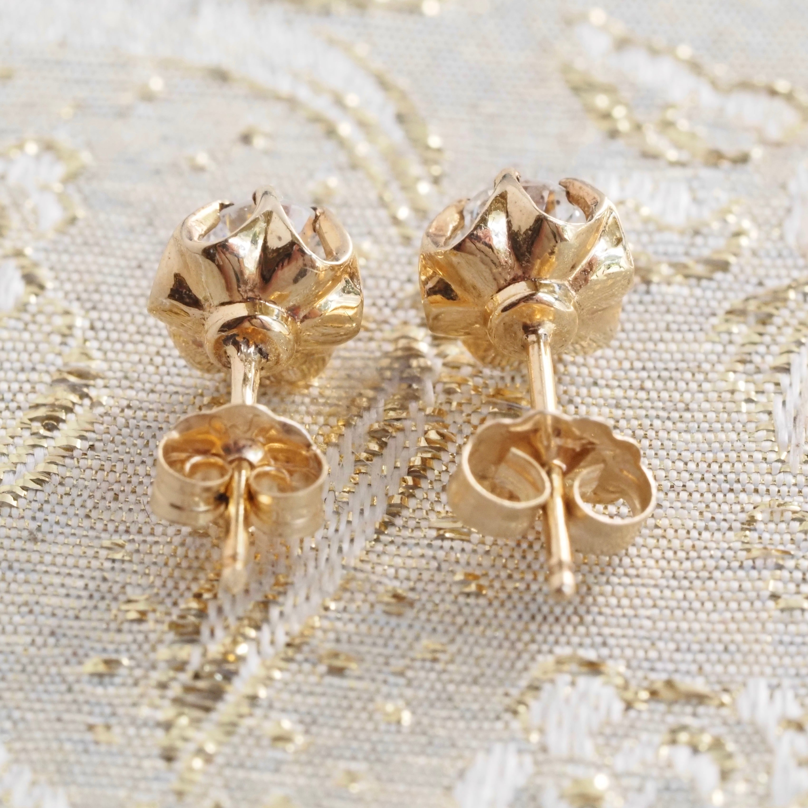 Vintage Round Brilliant Cut Diamond Buttercup 14k Gold Earrings