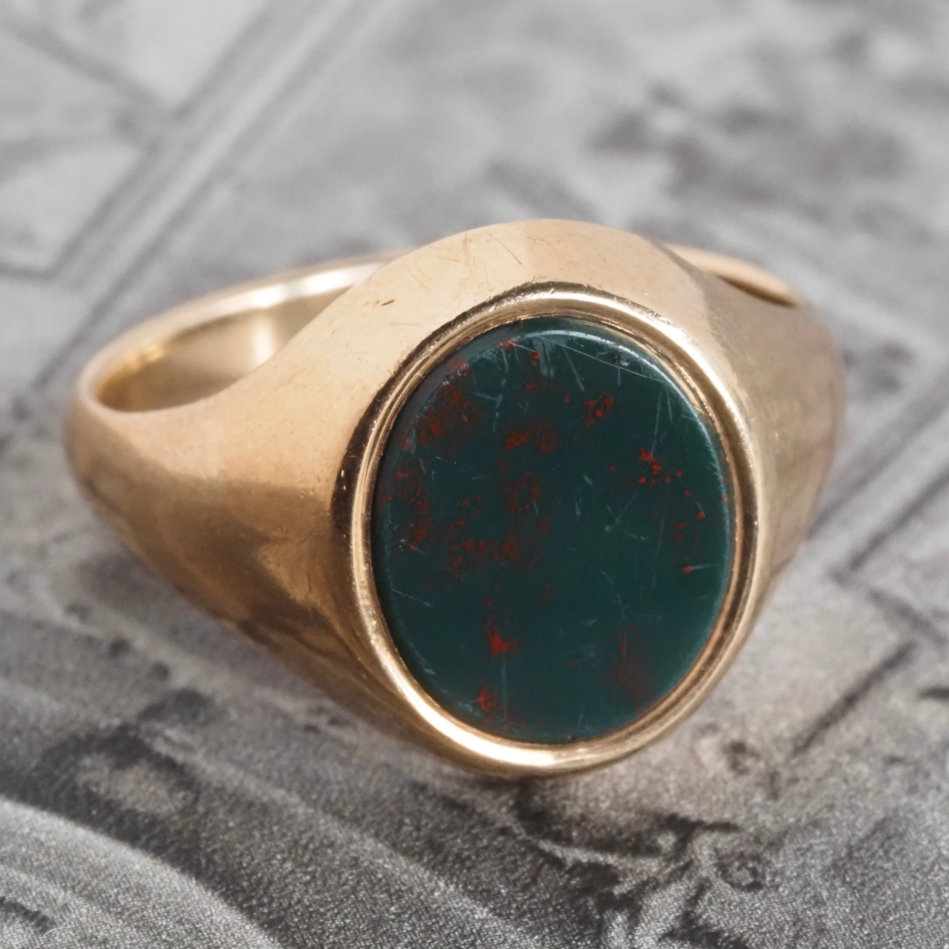 Vintage English Bloodstone 9k Gold Signet Ring