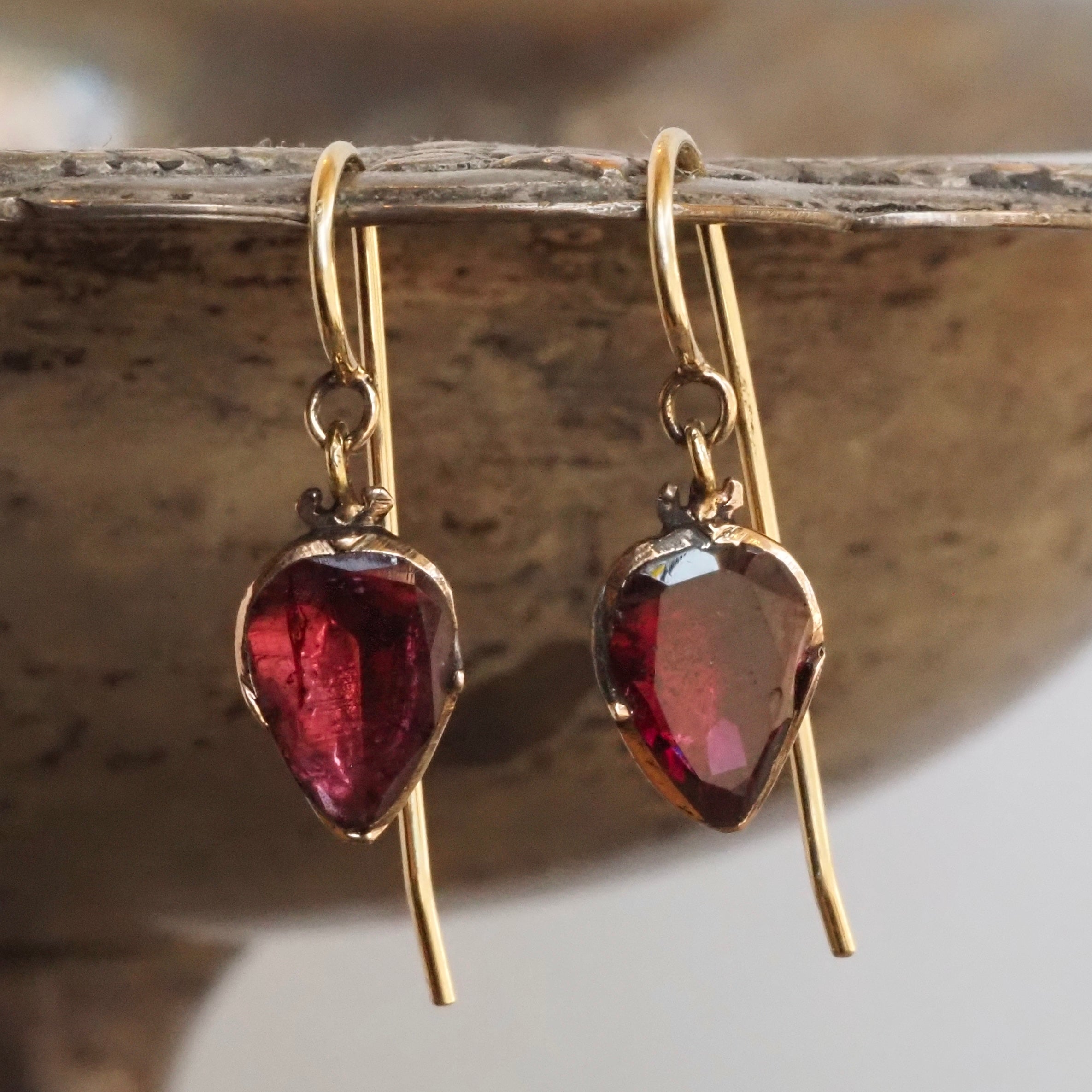 Antique Georgian 15k Gold Foil Backed Garnet Earrings