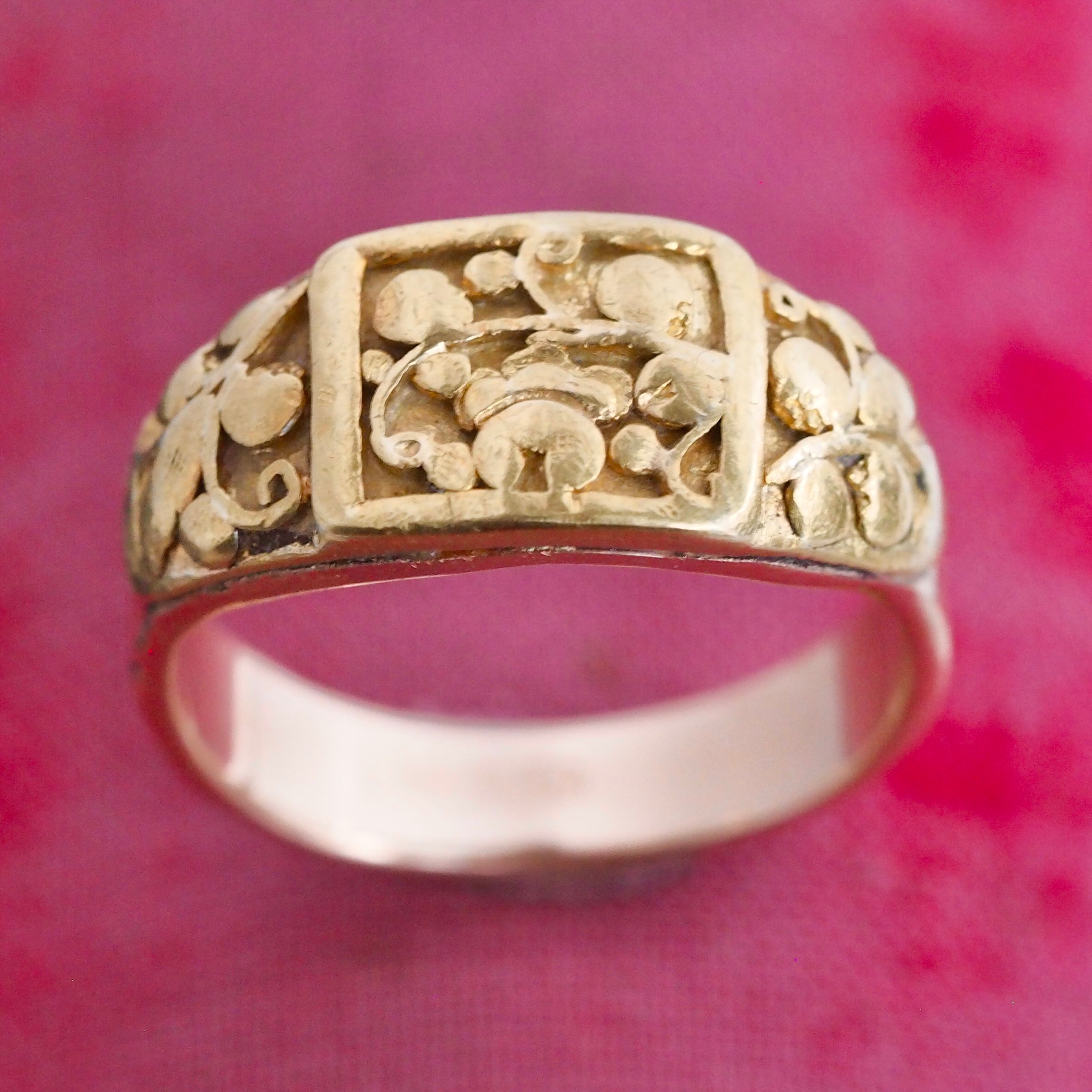 Antique Chinese 22k Gold Floral Ring with 14k Gold Band