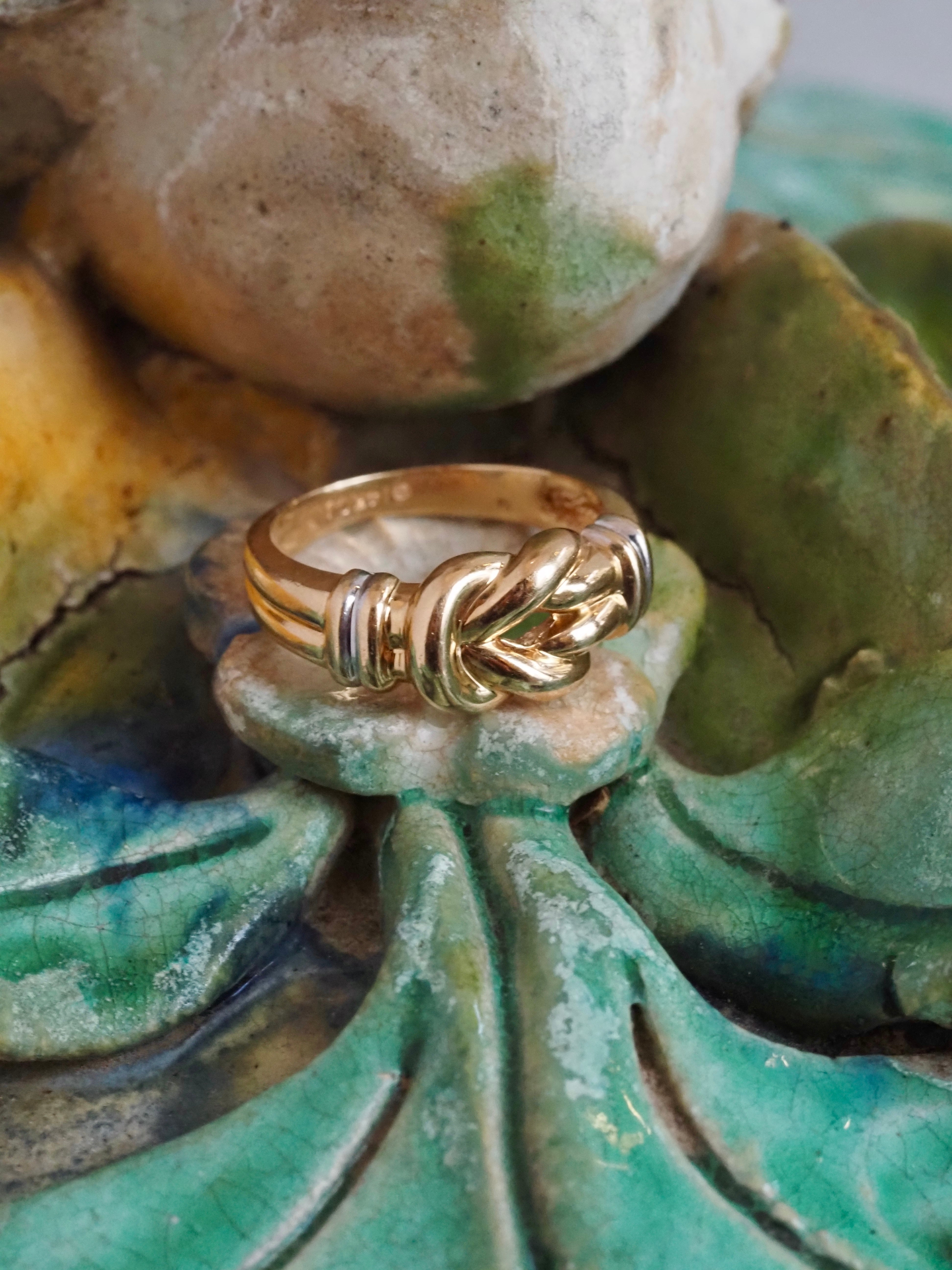 Vintage Knot 14k Gold Ring