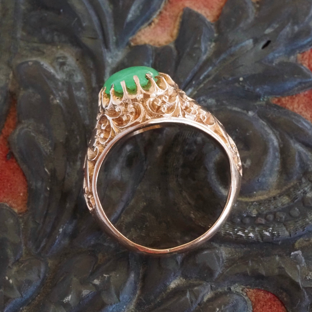 Vintage Jadeite Hand Carved Floral 14k Gold Ring