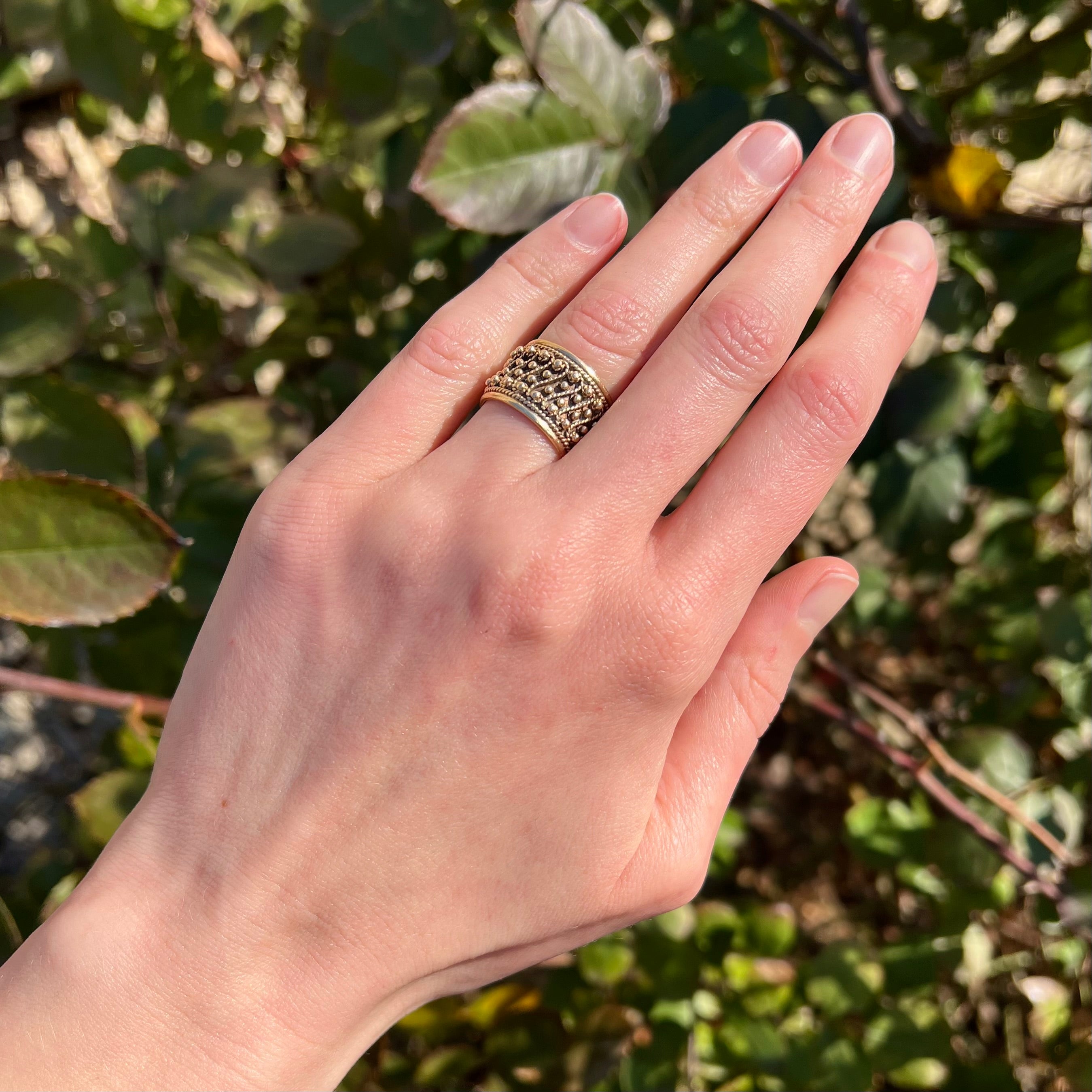 Vintage Ornate Wire Textured 14k Gold Wide Band