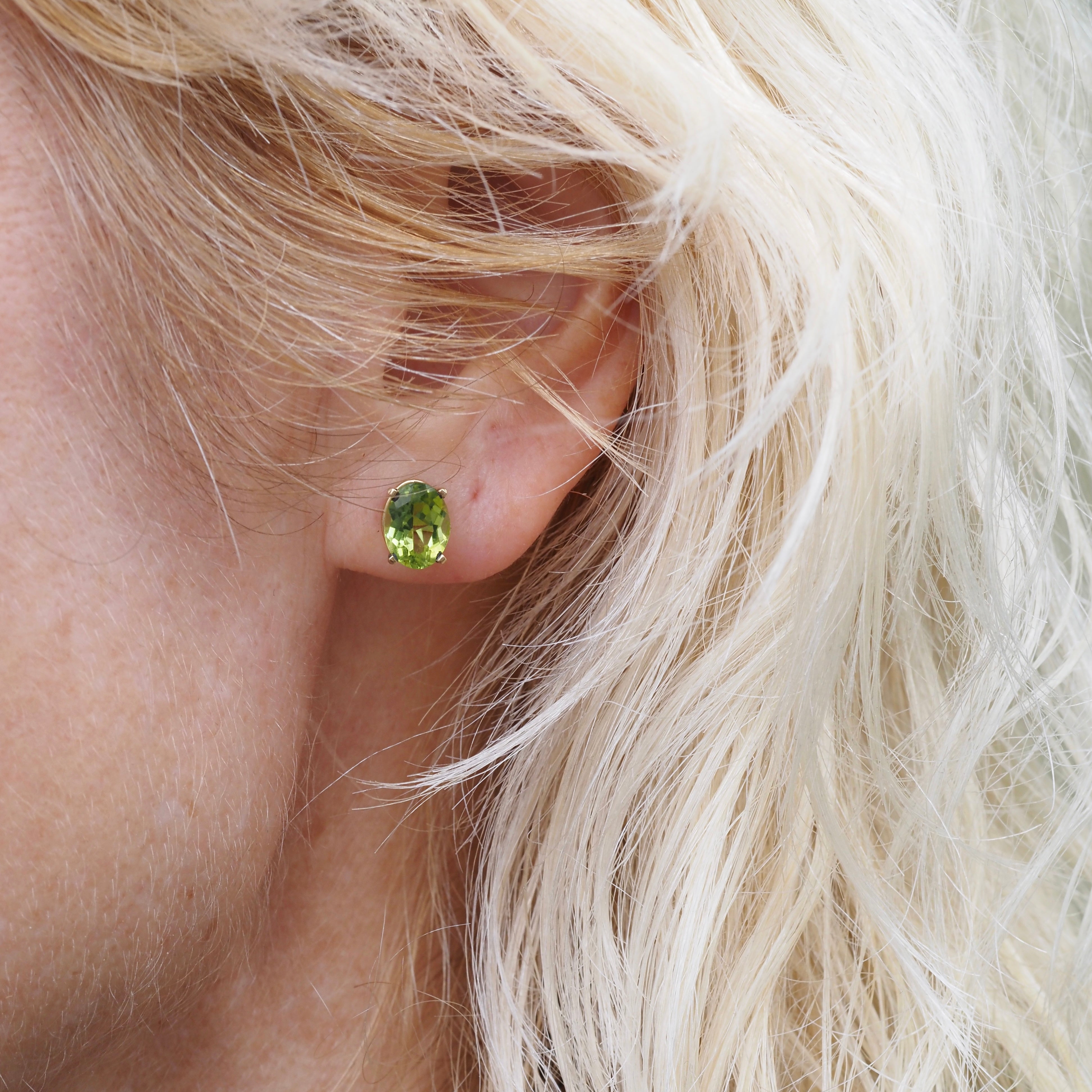 Vintage Peridot 14k Gold Earrings