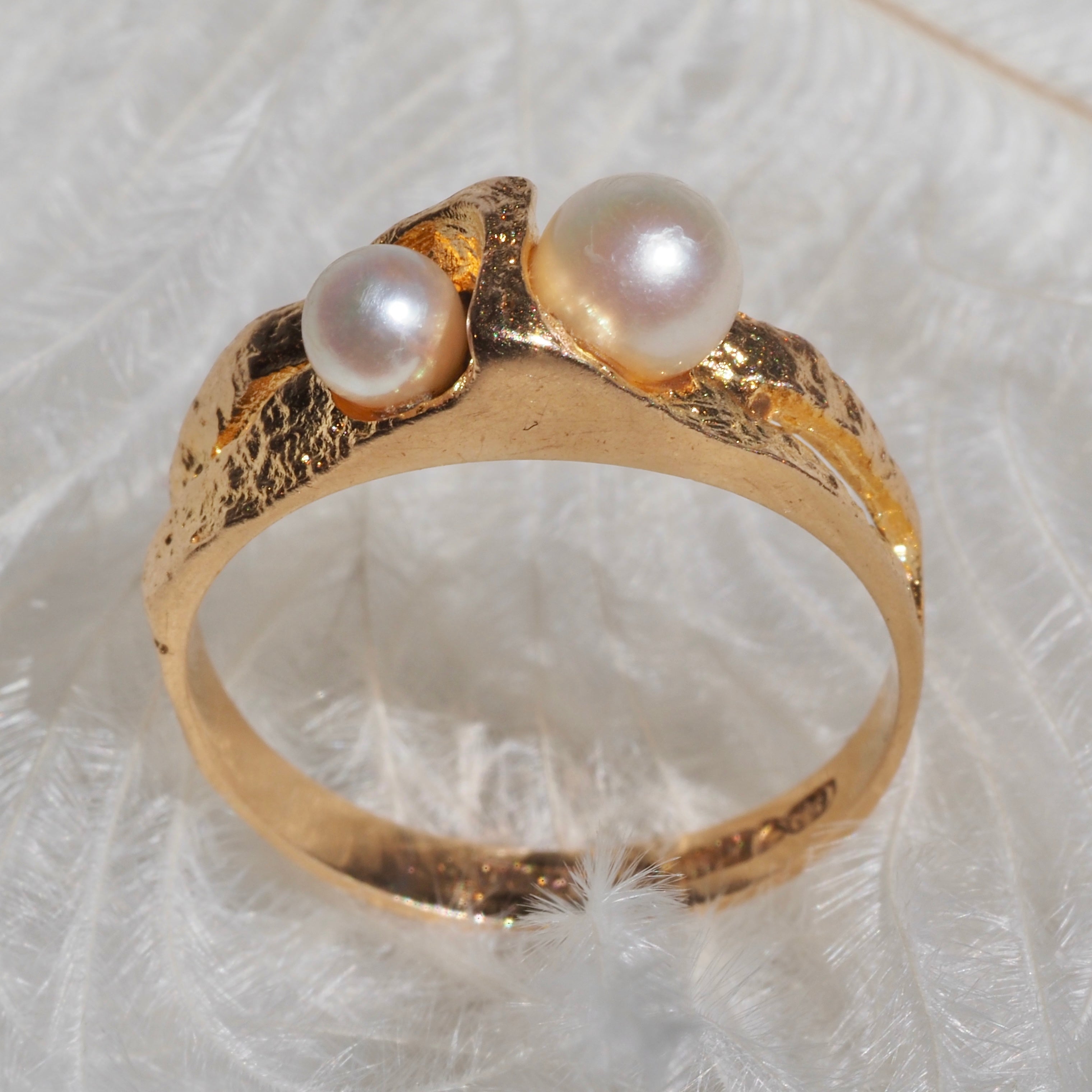 Vintage Finnish 14k Gold and Pearl Ring by Björn Weckström for Lapponia