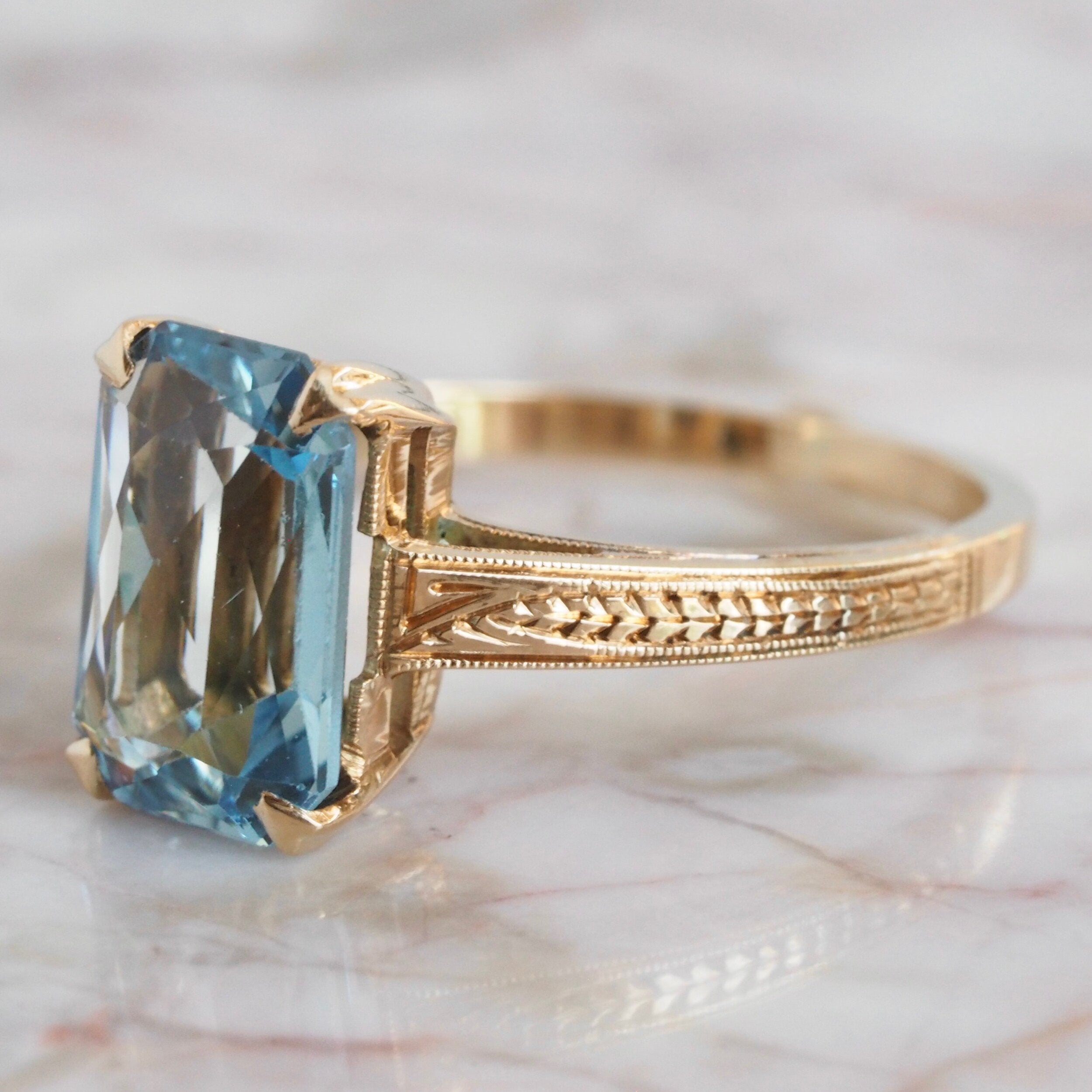Art Deco 14k Gold Natural Blue Topaz Ring
