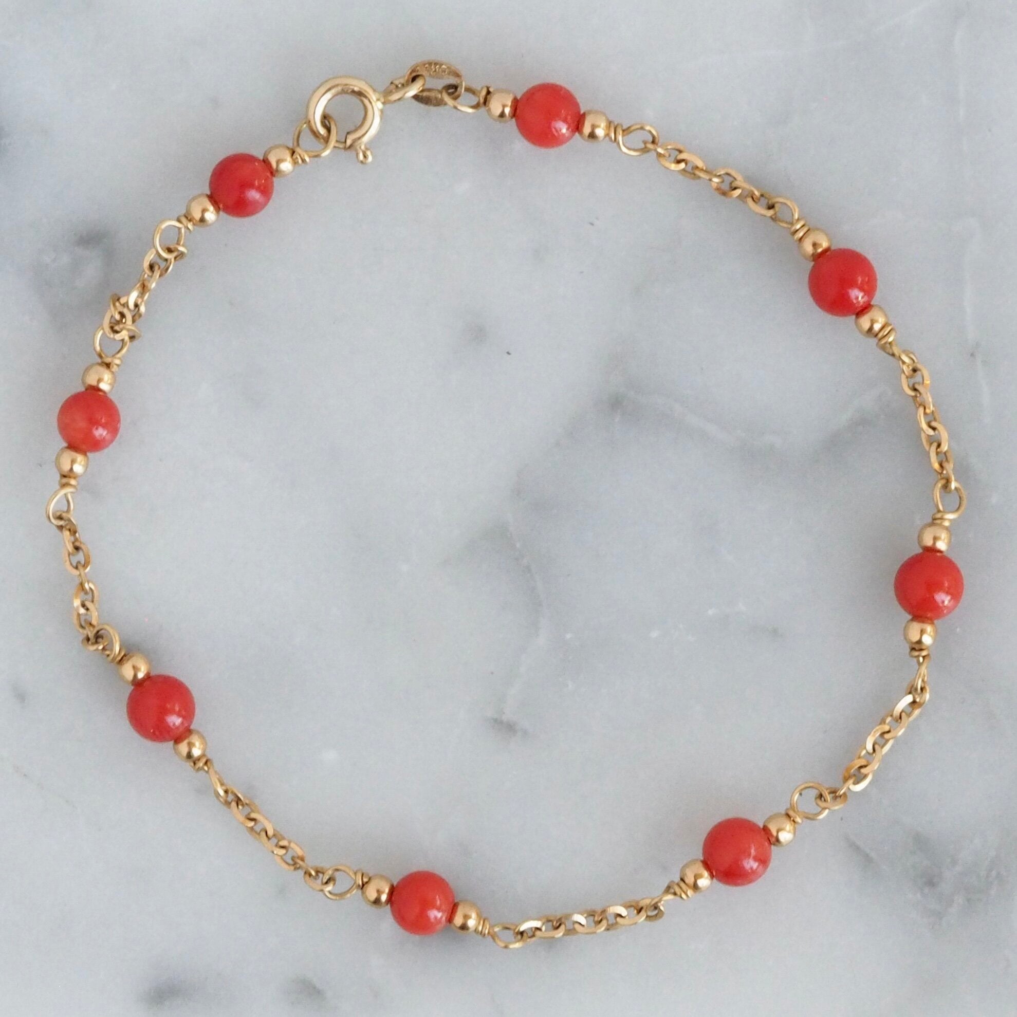 Vintage 18k Gold Coral Station Link Chain Bracelet