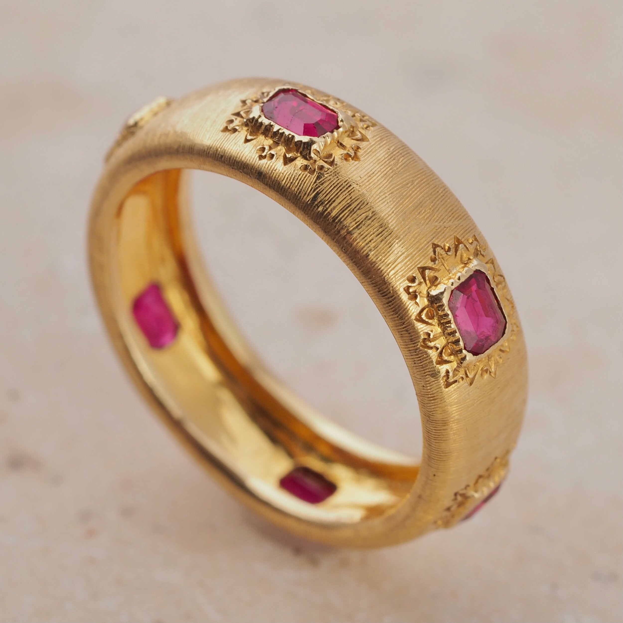 Vintage 18k Gold Ruby Buccellati Inspired Ring