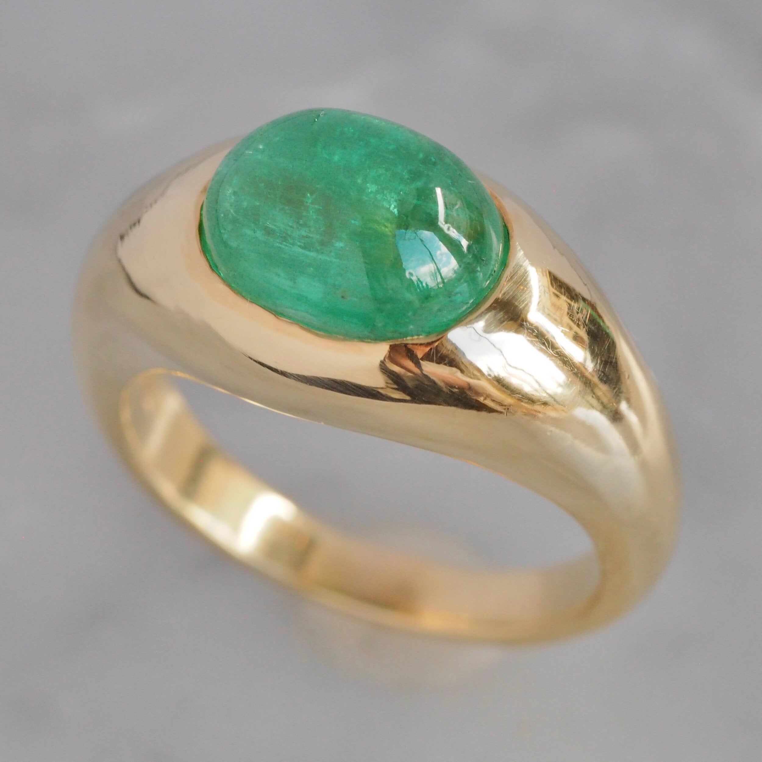 Vintage 1960's French 18k Gold Emerald Ring