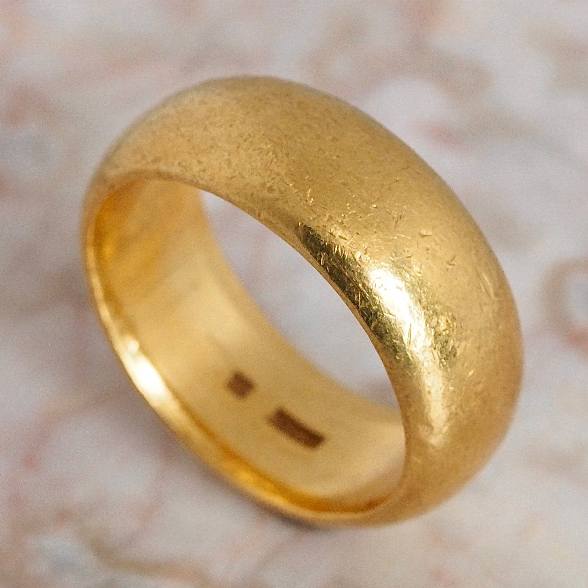 Vintage 22k Gold Chunky Wide Band