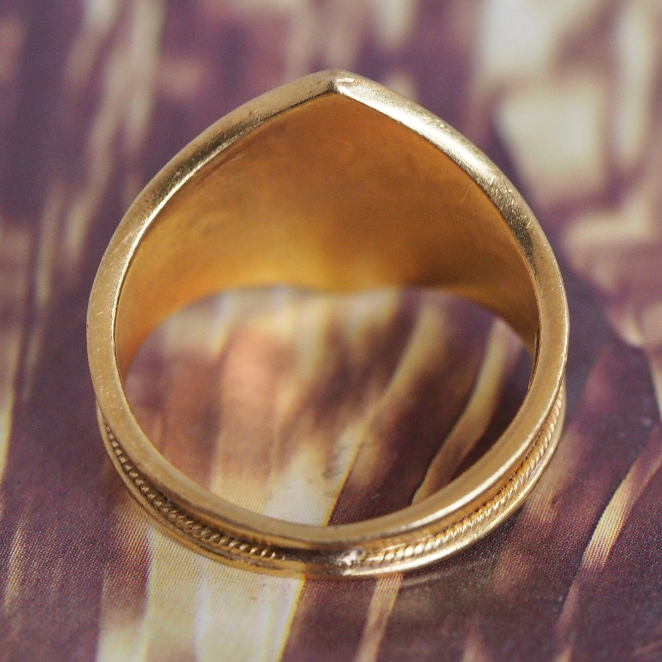 Vintage Greek 22k Gold Lapis Ring